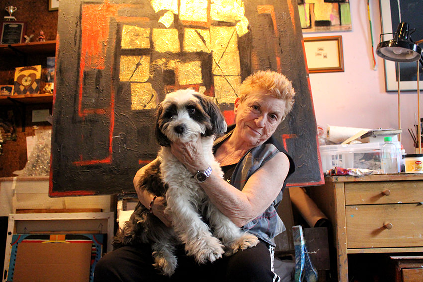 Künstlerin Carol Massa in ihrer Wohnung in New York / Foto: Stephanie Ott/dpa